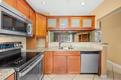 5151 W Oakland Park Boulevard #309, Lauderdale Lakes, FL 33313 - Photo 5