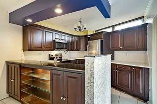 3665 Victoria Dr, West Palm Beach, FL 33406 - Photo 11