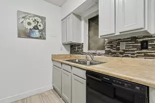 604 NE 14th Pl, Fort Lauderdale, FL 33304 - Photo 21