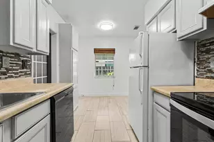 604 NE 14th Pl, Fort Lauderdale, FL 33304 - Photo 17
