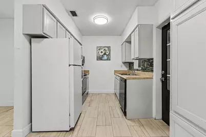604 NE 14th Place, Fort Lauderdale, FL 33304 - Photo 13