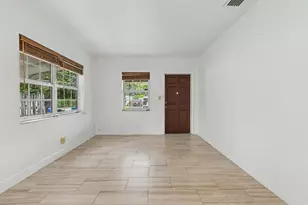 604 NE 14th Pl, Fort Lauderdale, FL 33304 - Photo 9