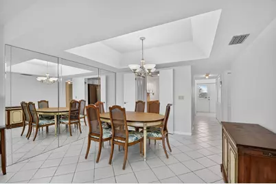 3425 Via Poinciana #403, Lake Worth, FL 33467 - Photo 5