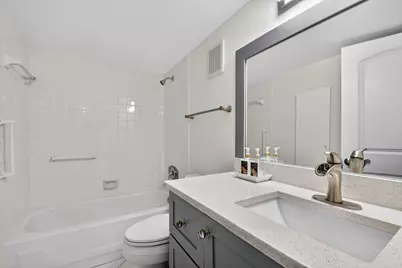 3425 Via Poinciana #403, Lake Worth, FL 33467 - Photo 27