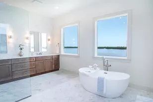 4842 S Harbor Dr, Vero Beach, FL 32967 - Photo 31