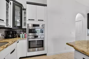 12466 Baywind Ct, Boca Raton, FL 33428 - Photo 17