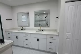 2521 NE 45th St, Lighthouse Point, FL 33064 - Photo 13