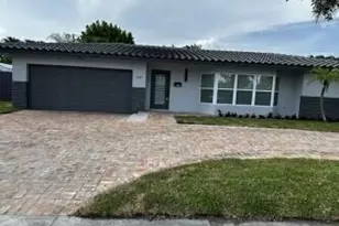 2521 NE 45th St, Lighthouse Point, FL 33064 - Photo 1