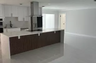 2521 NE 45th St, Lighthouse Point, FL 33064 - Photo 9