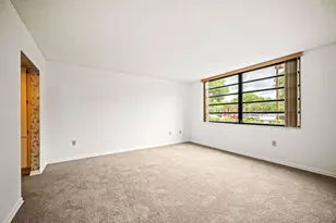900 Colony Point Cir, Pembroke Pines, FL 33026 - Photo 11