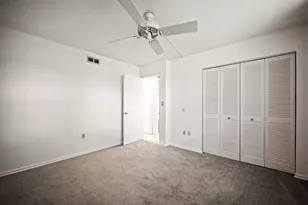 900 Colony Point Cir, Pembroke Pines, FL 33026 - Photo 17