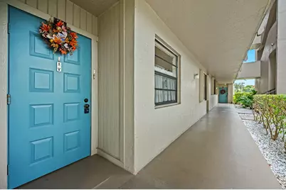 900 Colony Point Circle #121, Pembroke Pines, FL 33026 - Photo 3