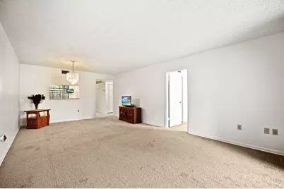 900 Colony Point Circle #121, Pembroke Pines, FL 33026 - Photo 7