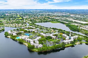 900 Colony Point Cir, Pembroke Pines, FL 33026 - Photo 29