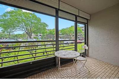 900 Colony Point Circle #121, Pembroke Pines, FL 33026 - Photo 19