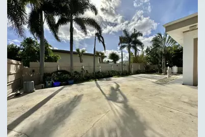 698 Forsyth Street #2, Boca Raton, FL 33487 - Photo 5