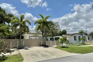 698 Forsyth St, Boca Raton, FL 33487 - Photo 3