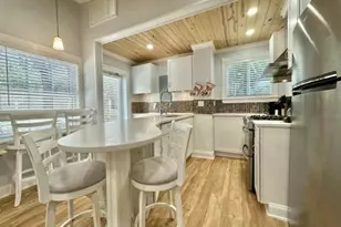 698 Forsyth St, Boca Raton, FL 33487 - Photo 15