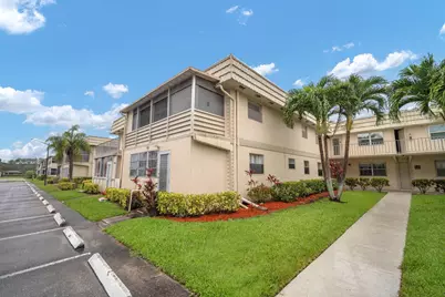 716 Saxony Place #O, Delray Beach, FL 33446 - Photo 1
