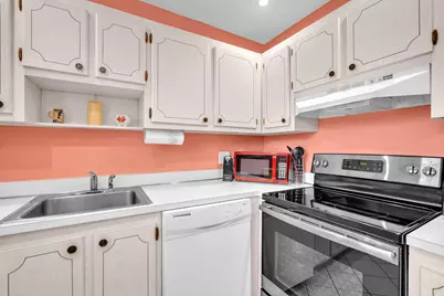 716 Saxony Place #O, Delray Beach, FL 33446 - Photo 15