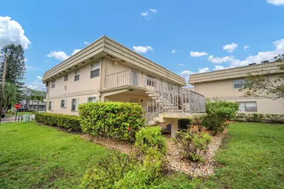 716 Saxony Place #O, Delray Beach, FL 33446 - Photo 3