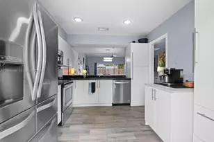 2900 NW 69th Ct, Fort Lauderdale, FL 33309 - Photo 9