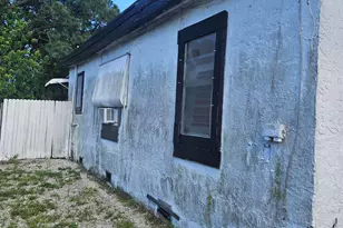 516 N 21st St, Fort Pierce, FL 34950 - Photo 5