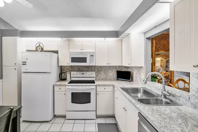 6215 Kings Gate Circle, Delray Beach, FL 33484 - Photo 11