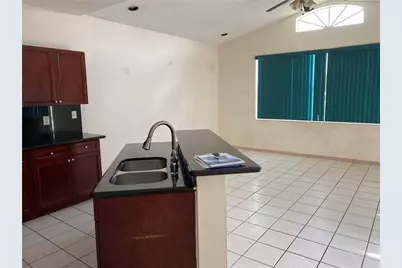 19199 NW 19th Street, Pembroke Pines, FL 33029 - Photo 9