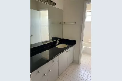 19199 NW 19th Street, Pembroke Pines, FL 33029 - Photo 11