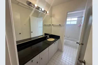 19199 NW 19th Street, Pembroke Pines, FL 33029 - Photo 23
