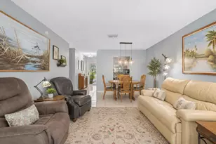 2017 SW Golf Ln, Boynton Beach, FL 33426 - Photo 9