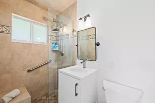 2421 NE 50th St, Lighthouse Point, FL 33064 - Photo 19