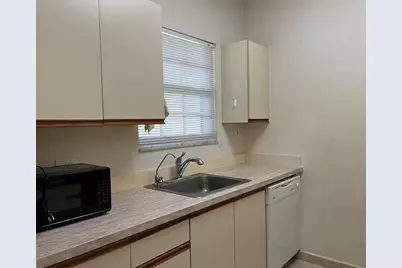 660 Cypress Club Way #L11, Deerfield Beach, FL 33064 - Photo 5