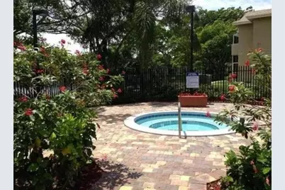 751 Cypress Lane #L7, Deerfield Beach, FL 33064 - Photo 9