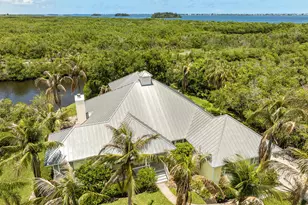 2165 SE 7th Ave Ave SE, Vero Beach, FL 32962 - Photo 5