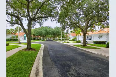 2036 Valencia Drive, Delray Beach, FL 33445 - Photo 31