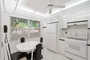 2302 Lucaya Ln, Coconut Creek, FL 33066 - Photo 9