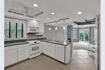 620 Tennis Club Drive #304, Fort Lauderdale, FL 33311 - Photo 5