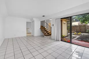 3502 Gardens E Dr, Palm Beach Gardens, FL 33410 - Photo 11