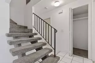 3502 Gardens E Dr, Palm Beach Gardens, FL 33410 - Photo 27