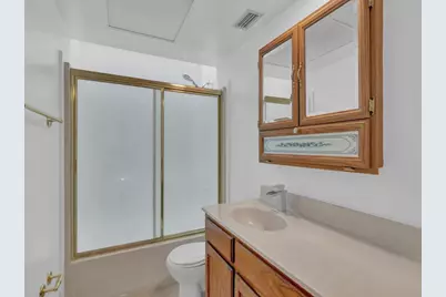 725 4th Avenue SW, Vero Beach, FL 32962 - Photo 9