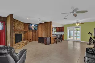 725 4th Ave SW, Vero Beach, FL 32962 - Photo 3