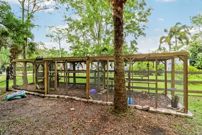 8352 N 154th Ct Road N, Palm Beach Gardens, FL 33418 - Photo 11