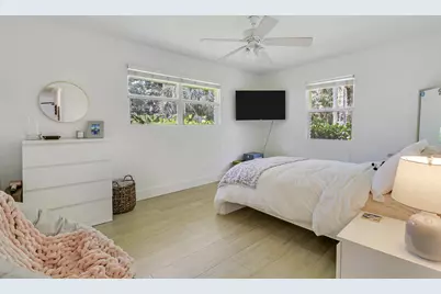 8352 N 154th Ct Road N, Palm Beach Gardens, FL 33418 - Photo 25