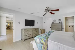 8352 N 154th Ct Road N, Palm Beach Gardens, FL 33418 - Photo 21