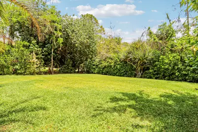 8352 N 154th Ct Road N, Palm Beach Gardens, FL 33418 - Photo 9