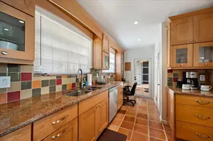 2201 N Lakeside Dr, Lake Worth Beach, FL 33460 - Photo 9