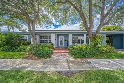 2201 N Lakeside Drive, Lake Worth Beach, FL 33460 - Photo 1