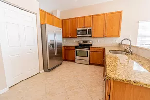 11500 SW Glengarry Ct, Port Saint Lucie, FL 34987 - Photo 7